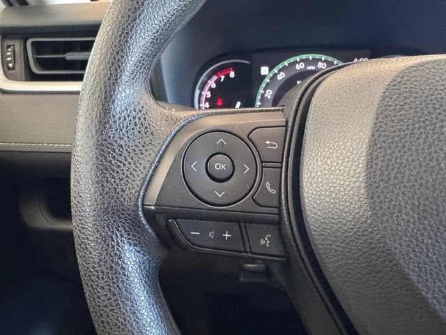 Used 2024 Toyota RAV4 XLE FWD image 15