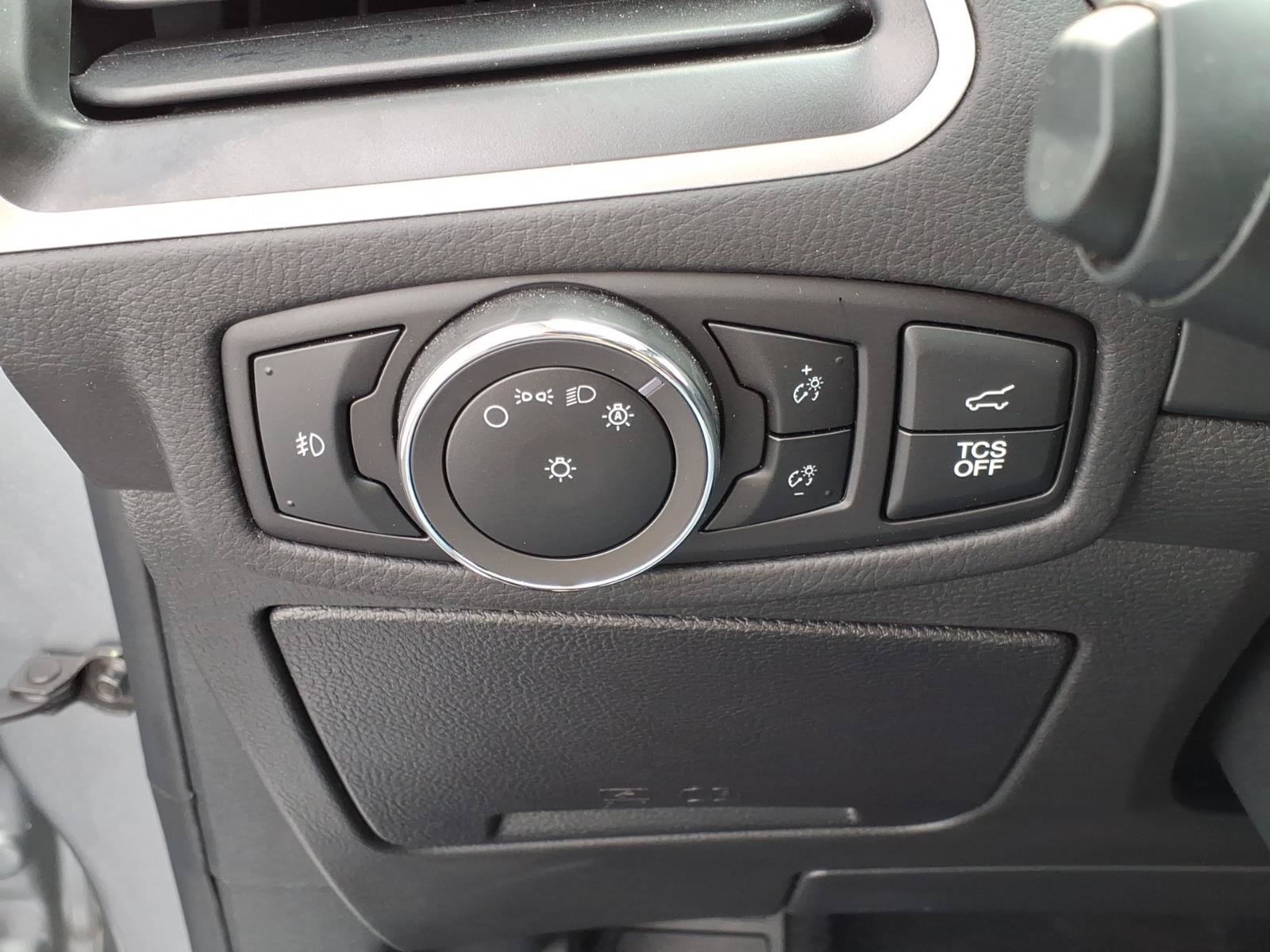 Certified 2024 Ford Edge SEL w/ Convenience Package AWD/4WD image 18