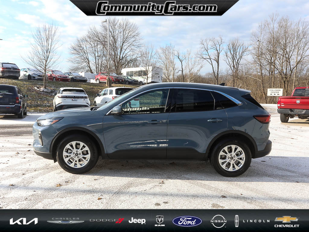 Certified 2023 Ford Escape Active w/ Tech Pack #2 image 2