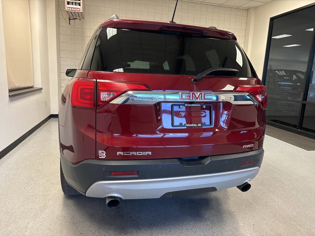 Used 2018 GMC Acadia SLT image 3