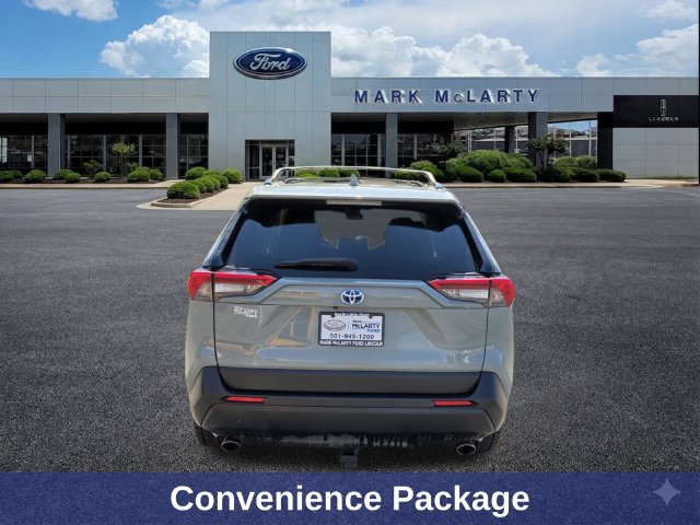 Used 2020 Toyota RAV4 XLE w/ Convenience Package AWD/4WD image 4