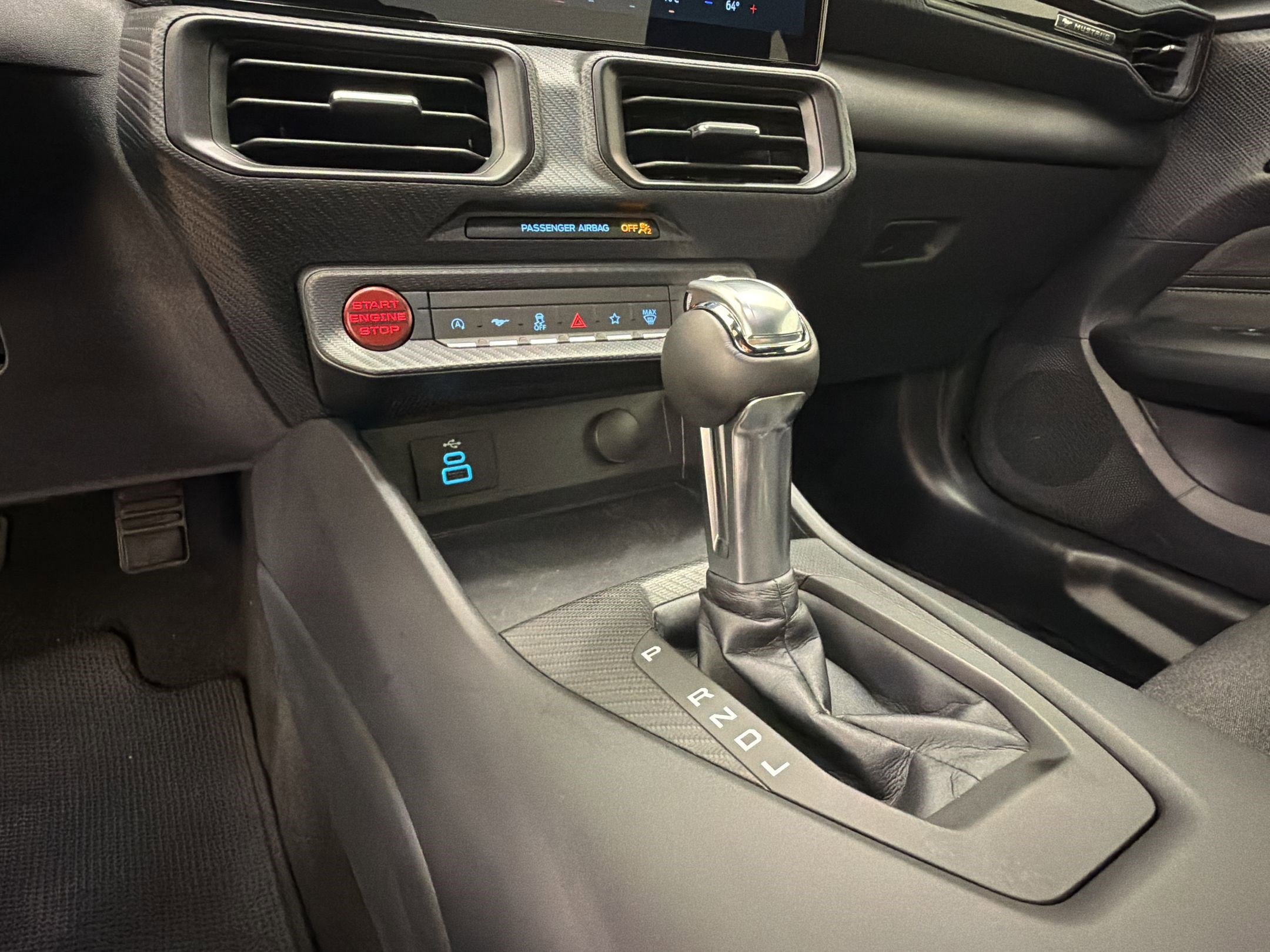 Certified 2025 Ford Mustang Coupe RWD image 18