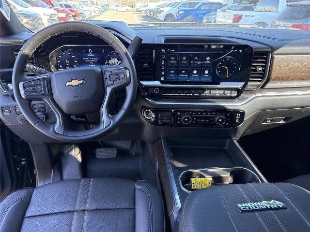 Used 2025 Chevrolet Silverado 2500 High Country w/ High Country Premium Package image 13