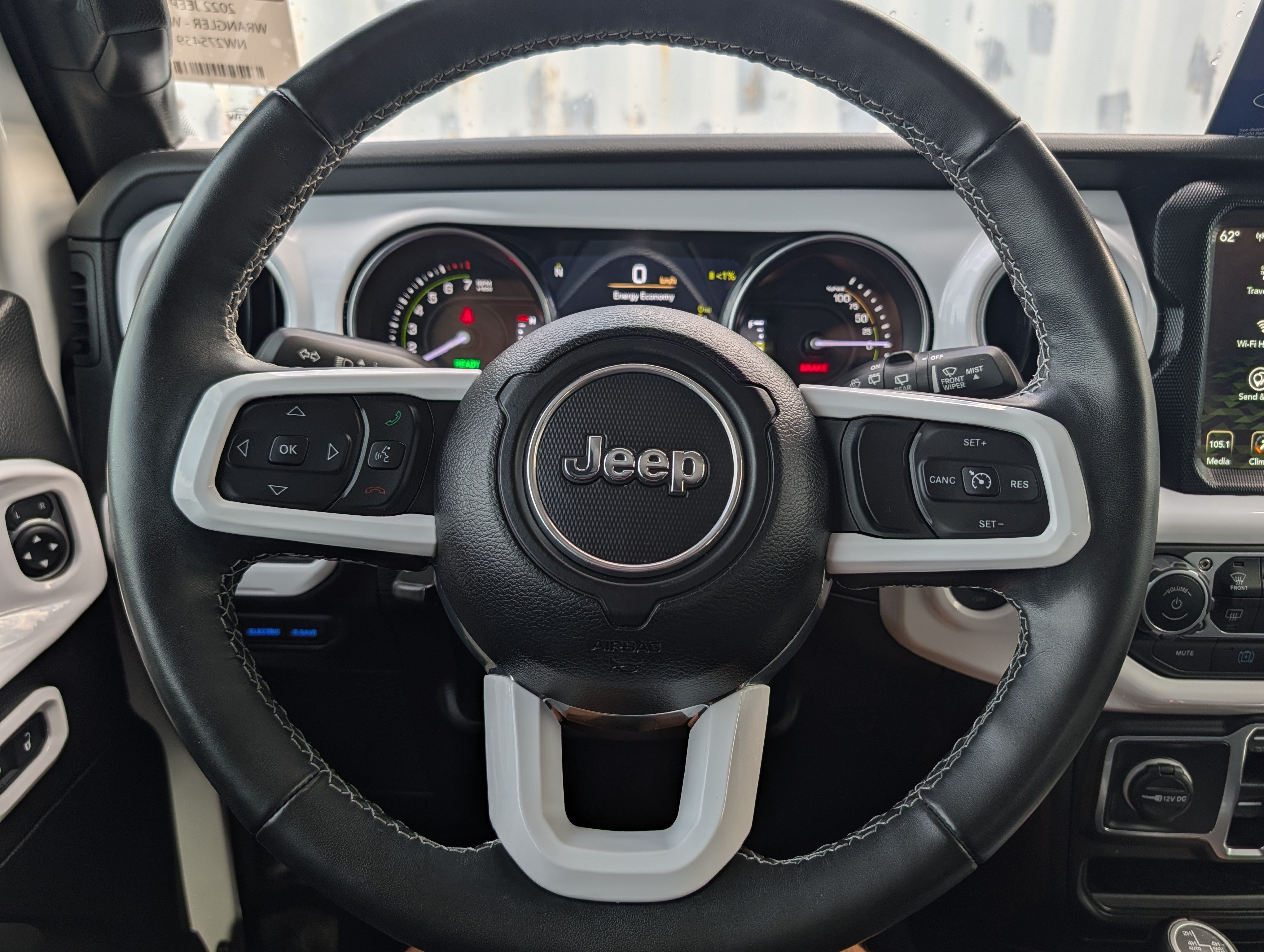Used 2022 Jeep Wrangler Unlimited Sahara w/ Cold Weather Group AWD/4WD image 27
