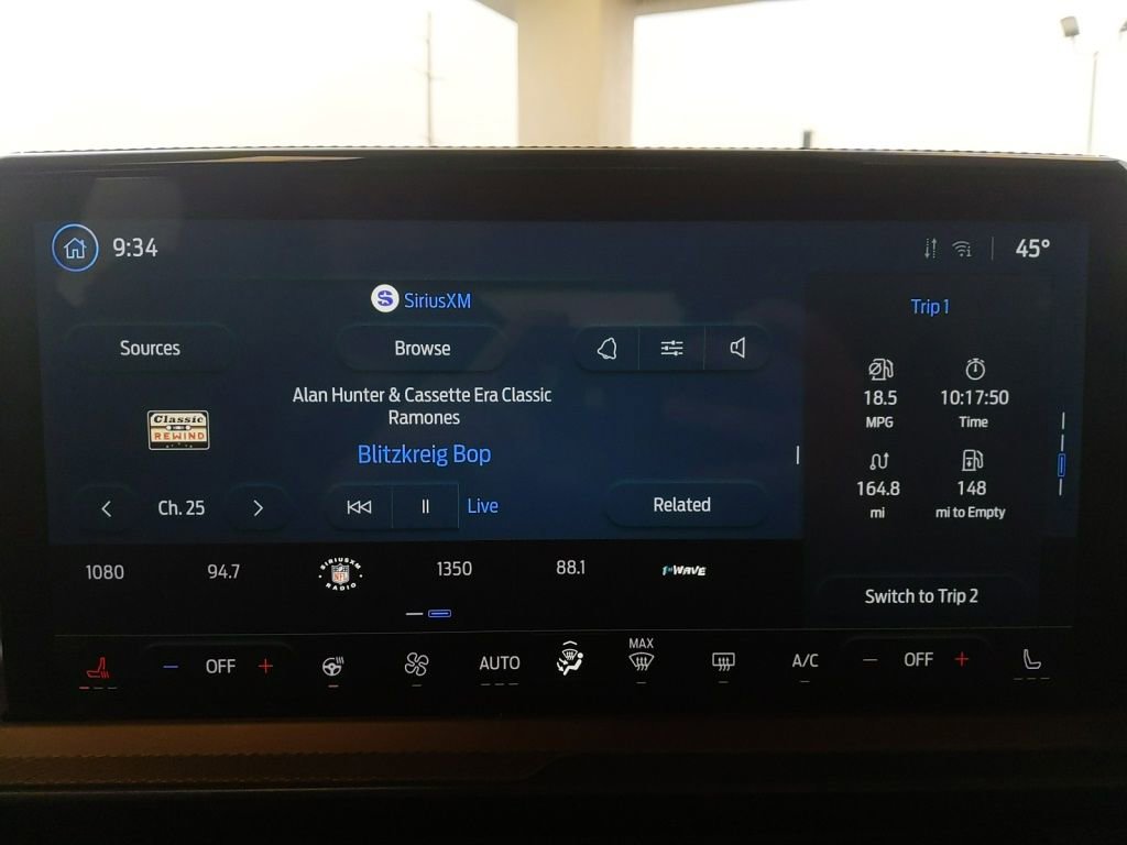 Certified 2025 Ford Bronco Sport Outer Banks w/ Outer Banks Tech Package+ AWD/4WD image 17