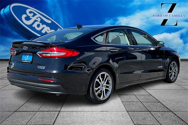 Certified 2019 Ford Fusion Titanium image 2