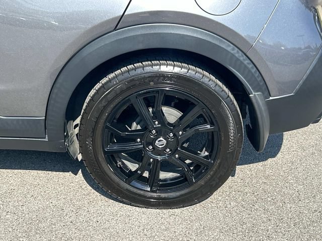 Used 2020 Nissan Kicks SR w/ SR Premium Package FWD image 13