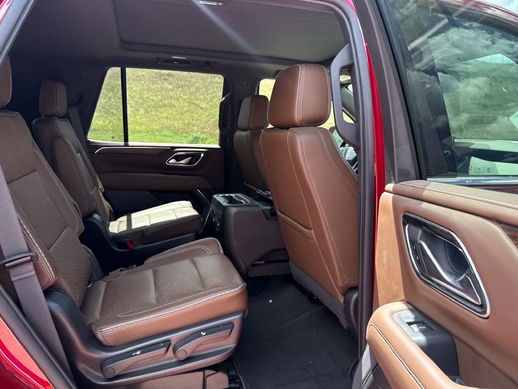 Used 2022 Chevrolet Tahoe High Country AWD/4WD image 24