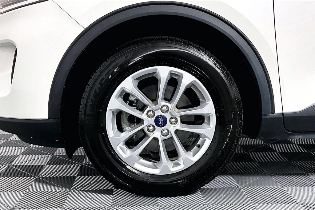 Certified 2022 Ford Escape SE w/ Cold Weather Package AWD/4WD image 8