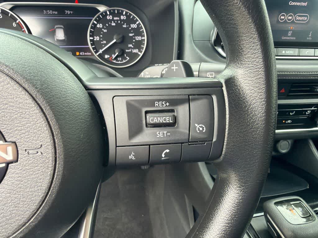 Used 2024 Nissan Rogue S FWD image 22