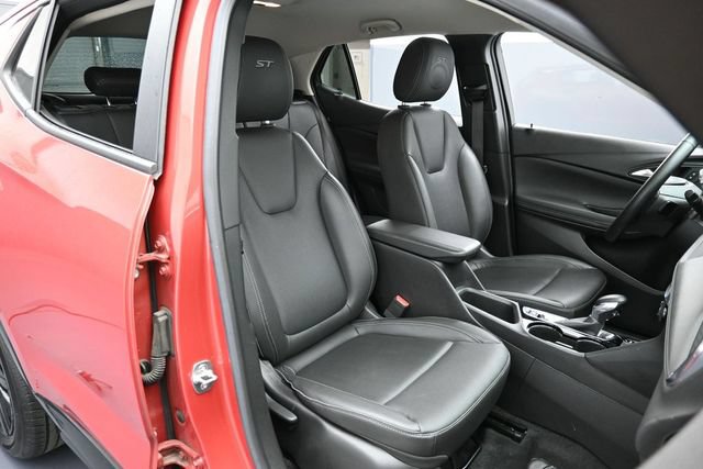 Used 2024 Buick Encore GX Sport Touring FWD image 30