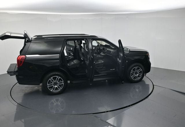 Certified 2025 Ford Expedition Active AWD/4WD image 49