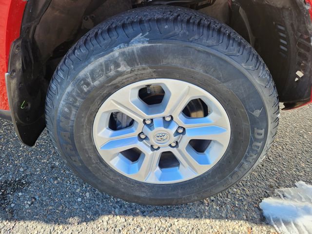 Used 2022 Toyota 4Runner SR5 Premium image 21