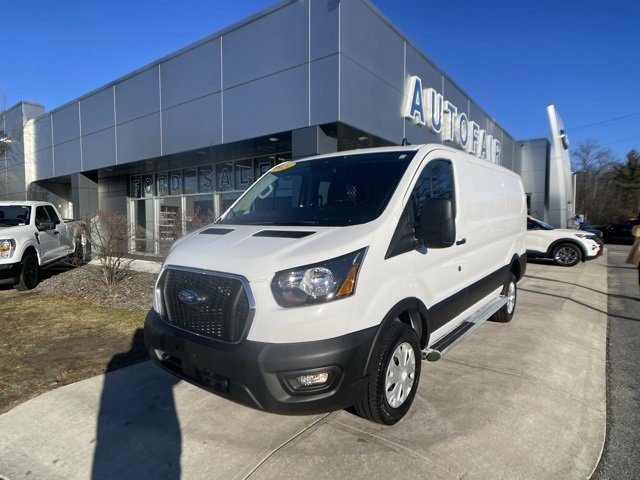 Certified 2024 Ford Transit 250 Low Roof w/ Exterior Upgrade Package image 4