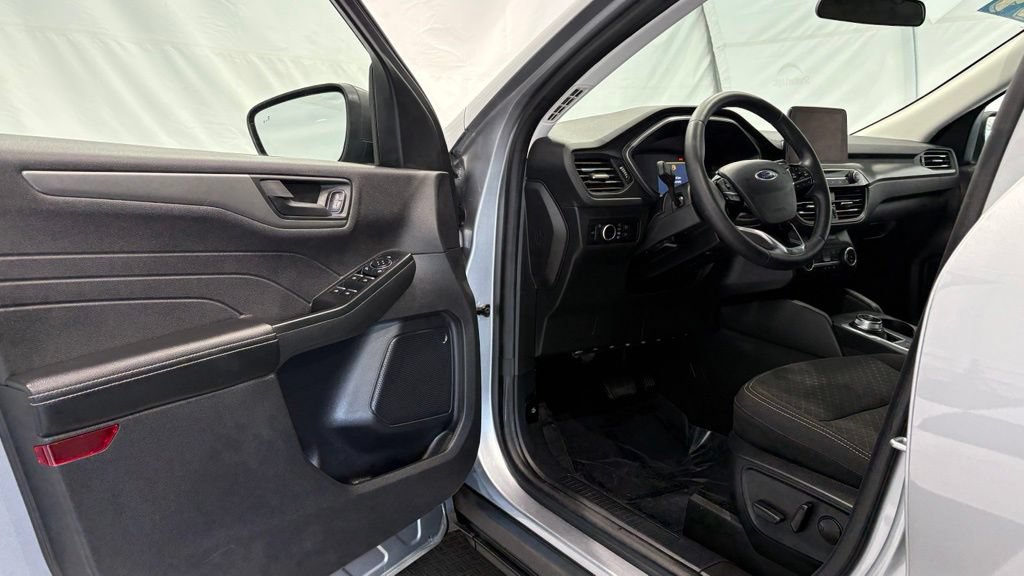 Certified 2024 Ford Escape Active AWD/4WD image 34