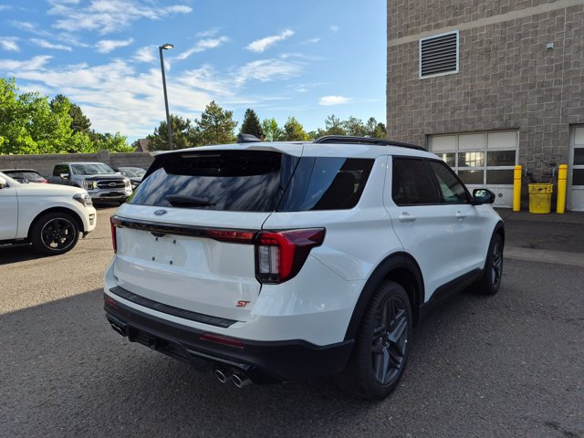 Certified 2025 Ford Explorer ST AWD/4WD image 5