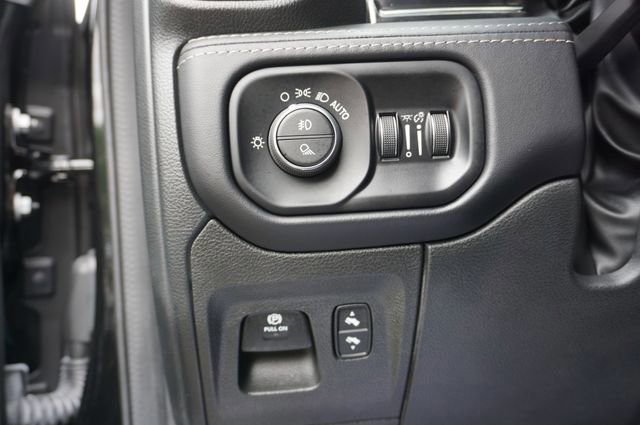 Used 2023 RAM 1500 Limited RWD image 33