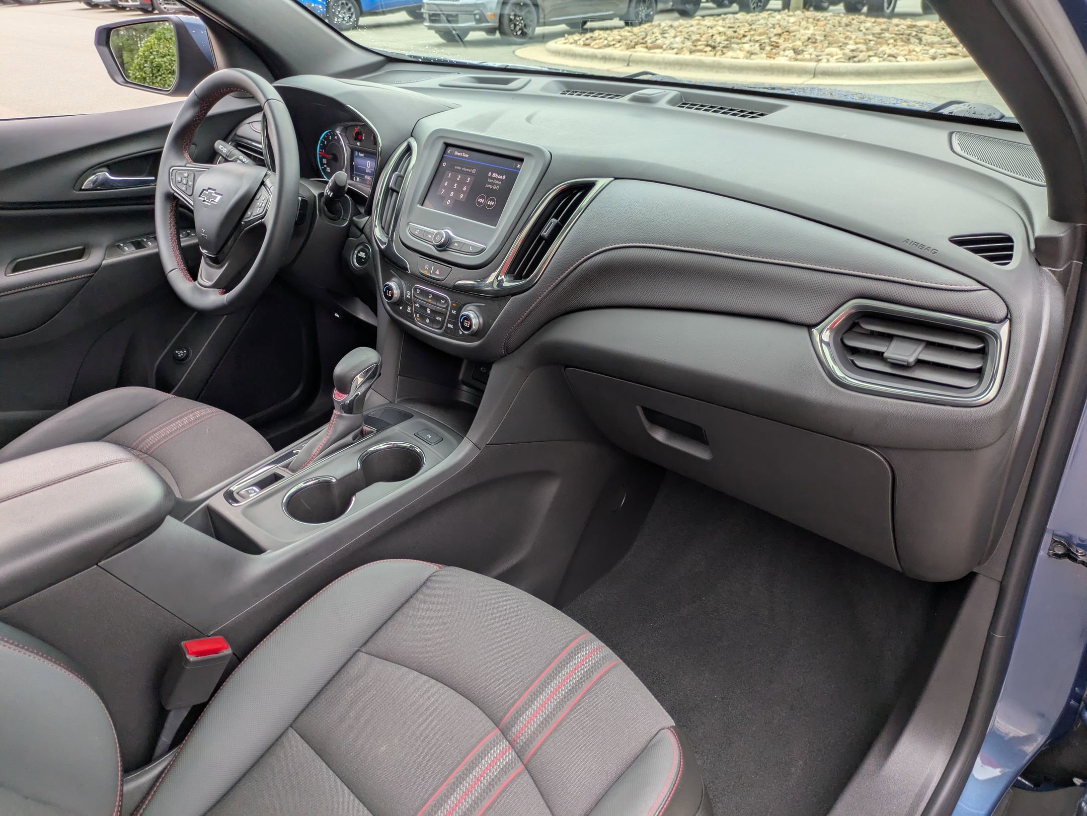 Used 2024 Chevrolet Equinox RS FWD image 40