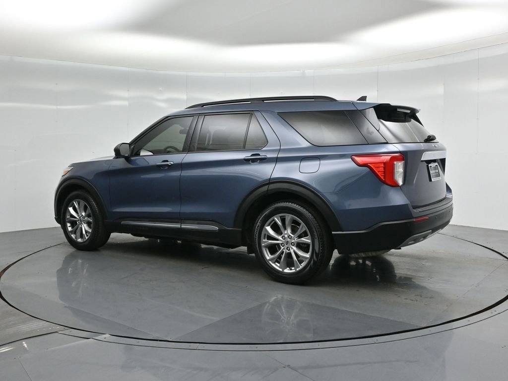 Certified 2021 Ford Explorer XLT w/ Equipment Group 202A image 17