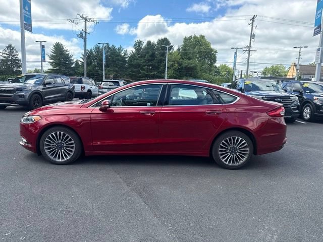 Certified 2017 Ford Fusion SE w/ Fusion SE Technology Package FWD image 4