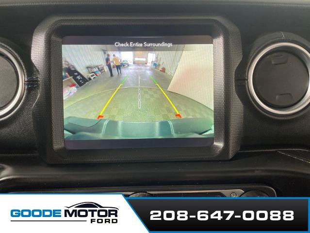 Used 2023 Jeep Wrangler Unlimited Rubicon 4xe w/ Steel Bumper Group AWD/4WD image 16