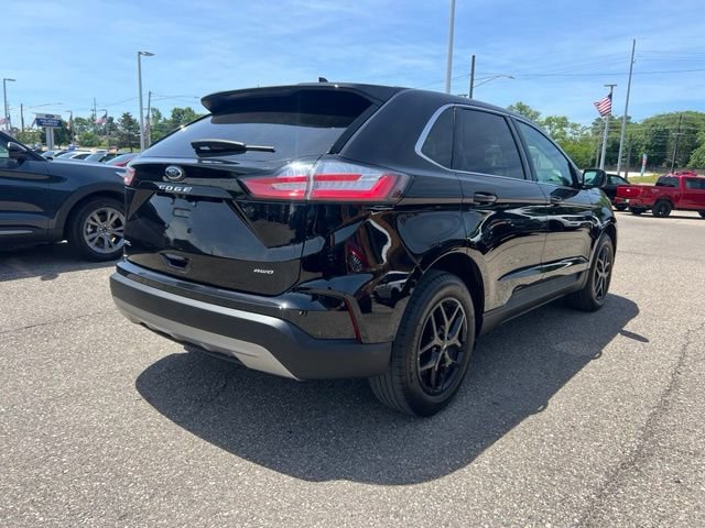Certified 2024 Ford Edge SEL w/ Convenience Package AWD/4WD image 4