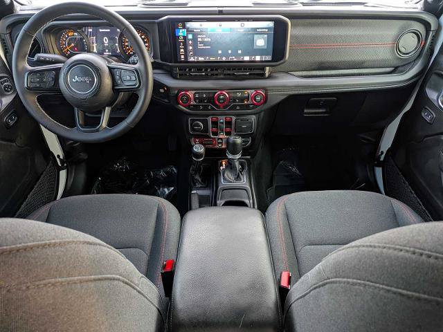 Used 2025 Jeep Wrangler Unlimited Rubicon w/ Convenience Group AWD/4WD image 18