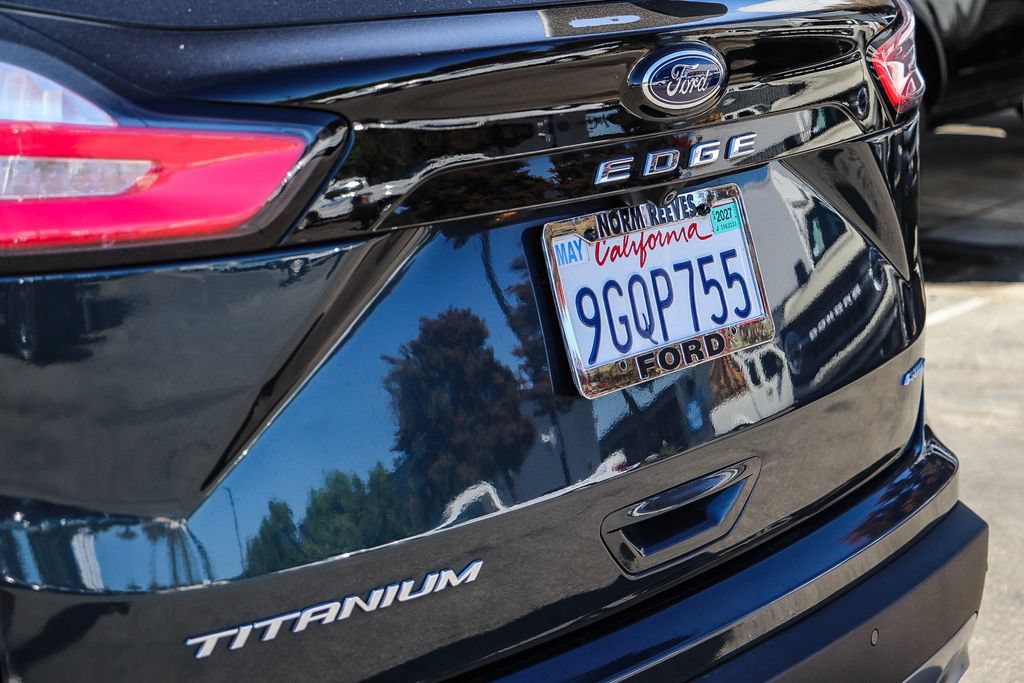 Certified 2023 Ford Edge Titanium w/ Class II Trailer Tow Package AWD/4WD image 12