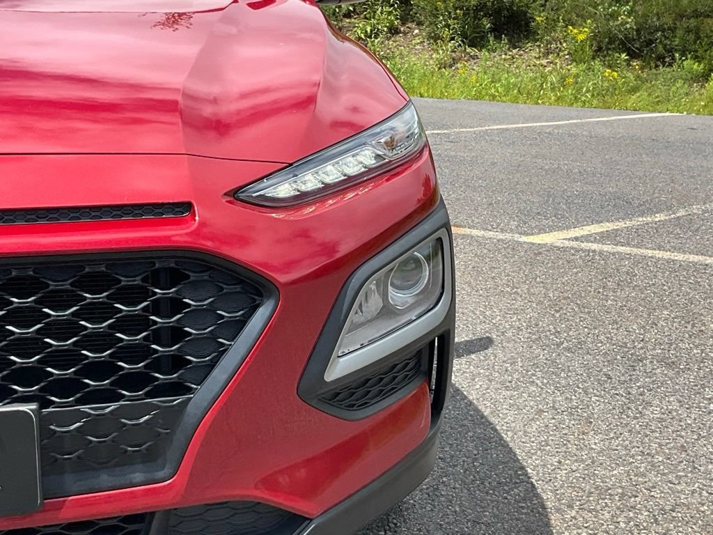 Used 2020 Hyundai Kona SE AWD/4WD image 2