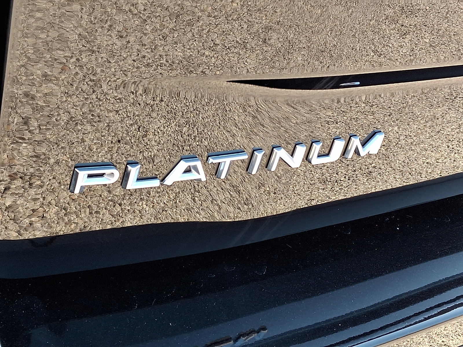 Certified 2025 Ford Expedition Platinum image 35