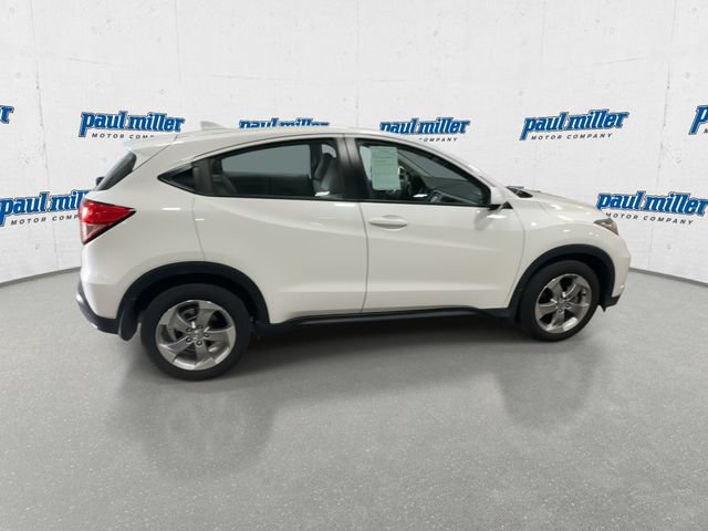 Used 2017 Honda HR-V LX image 12
