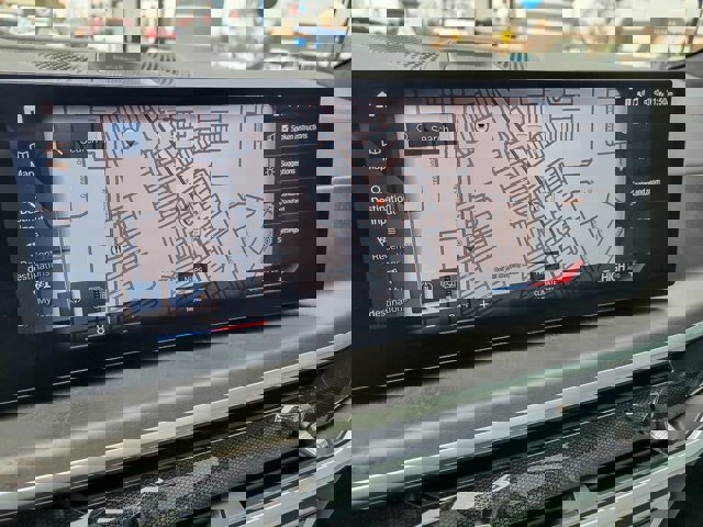 Used 2023 BMW X7 xDrive40i w/ Executive Package image 21