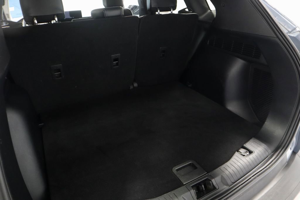 Certified 2023 Ford Escape SE FWD image 16