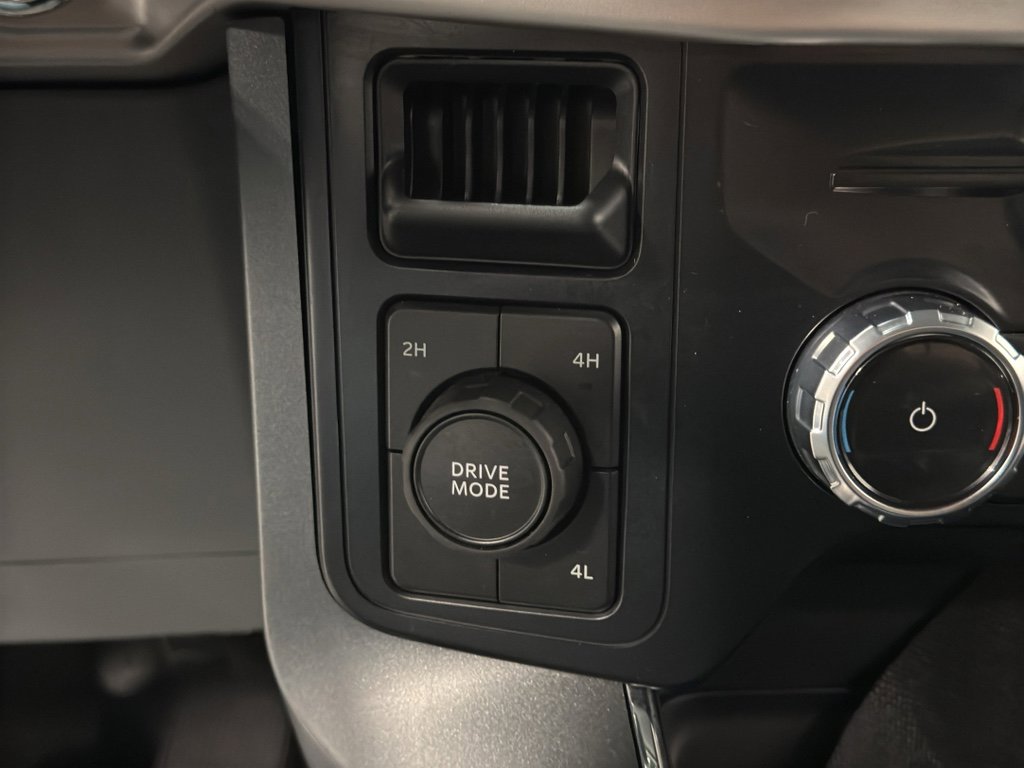 Certified 2022 Ford F150 XLT w/ Equipment Group 302A High image 13