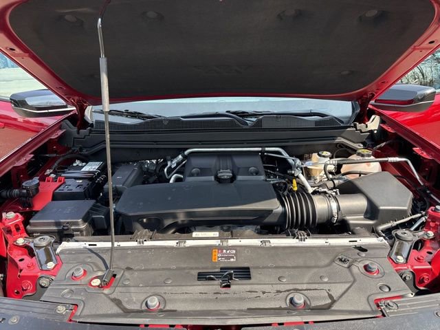 Used 2025 GMC Canyon AT4 image 24