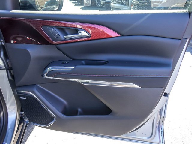 Used 2026 Chevrolet Traverse RS w/ LPO, Floor Liner Package AWD/4WD image 33