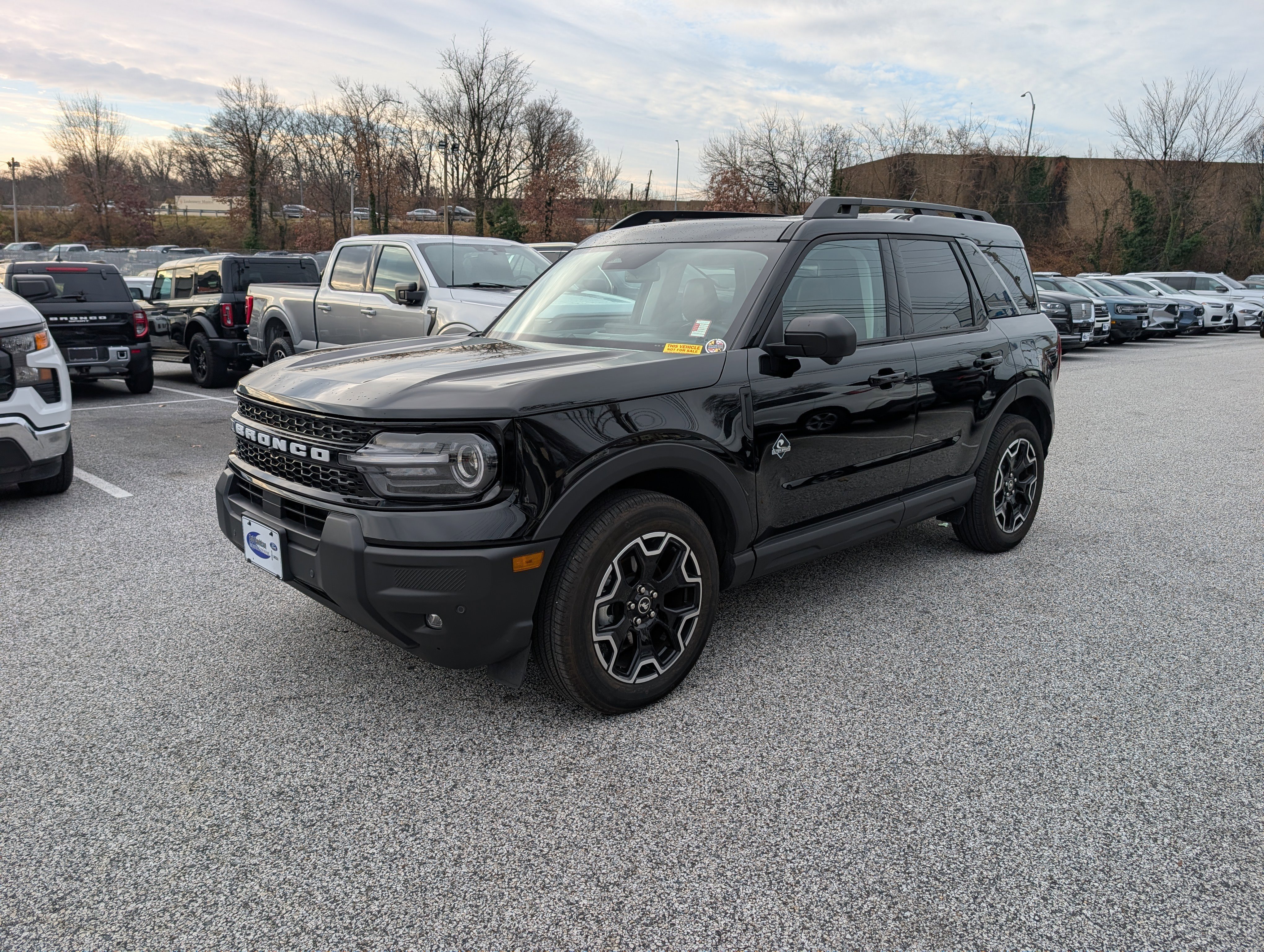 Certified 2025 Ford Bronco Sport Outer Banks w/ Outer Banks Tech Package+ image 2