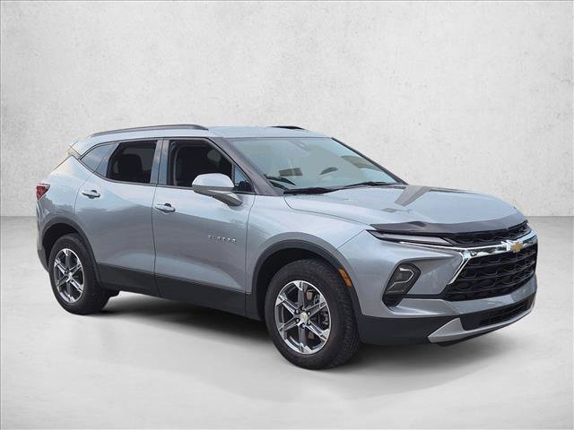 Used 2023 Chevrolet Blazer LT w/ Convenience Package AWD/4WD image 3