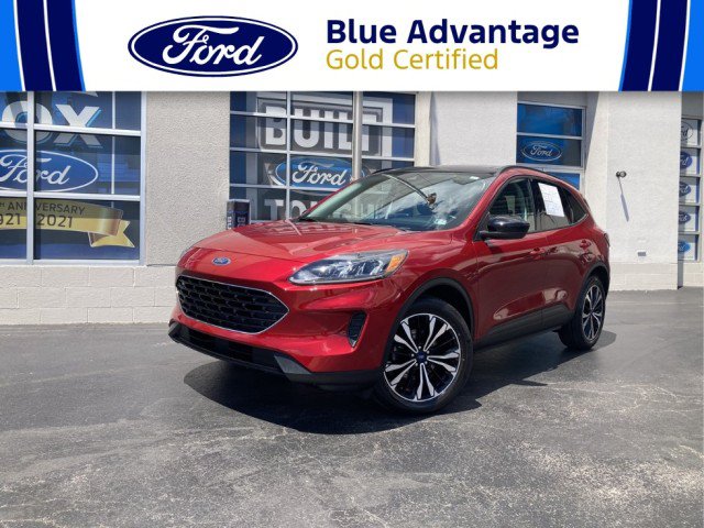 Certified 2022 Ford Escape SE w/ SE Sport Appearance Package AWD/4WD image 1