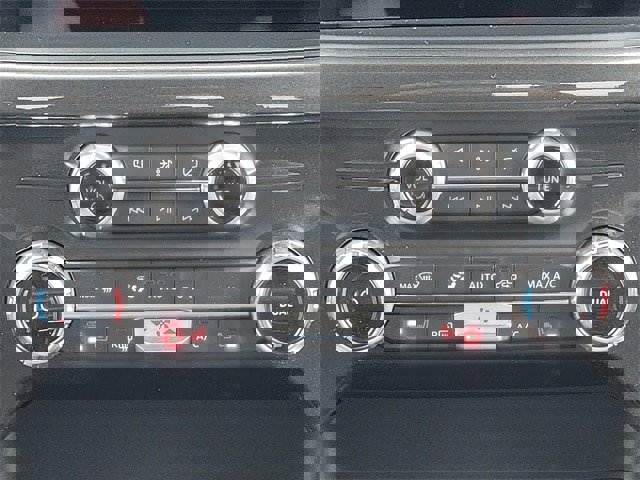 Certified 2022 Ford F150 XLT w/ Equipment Group 302A High image 29