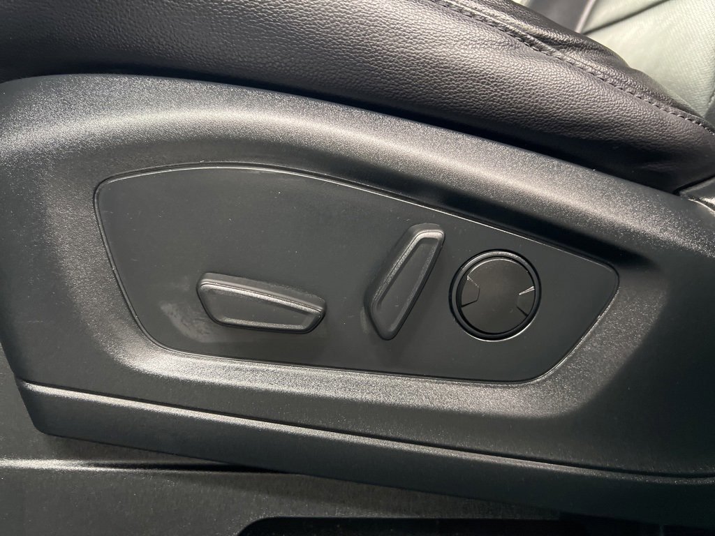 Certified 2023 Ford Explorer Limited w/ Hybrid Equipment Group 310A image 27