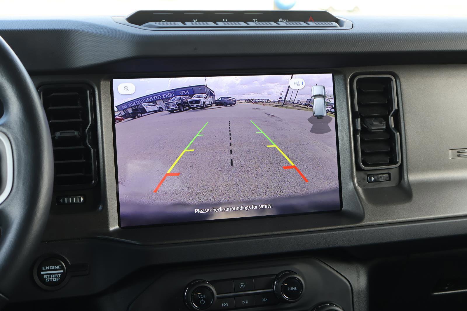 Certified 2025 Ford Bronco Badlands image 25