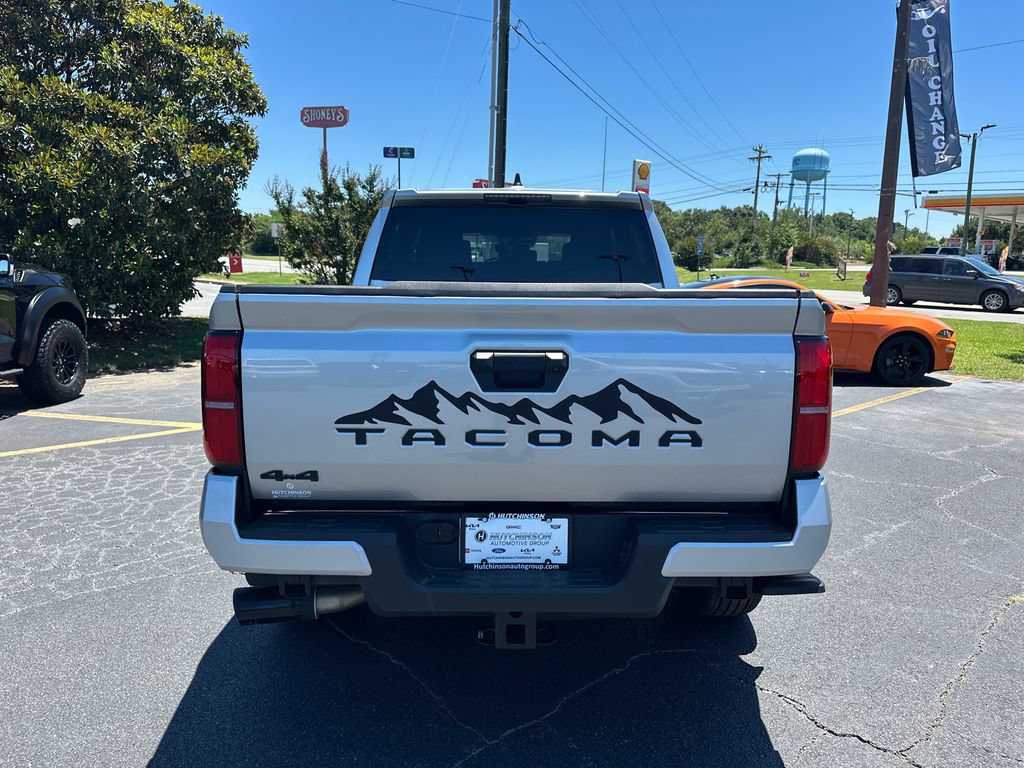 Used 2025 Toyota Tacoma TRD Sport AWD/4WD image 6