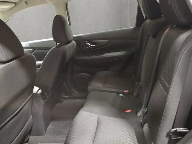 Used 2018 Nissan Rogue SV AWD/4WD image 24