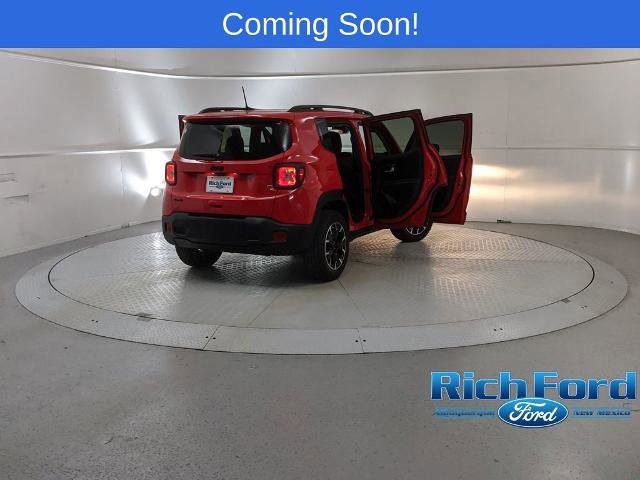 Used 2023 Jeep Renegade Latitude image 9