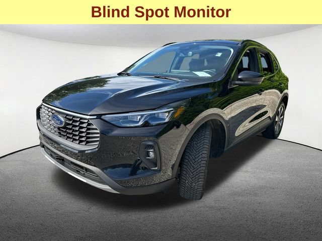 Certified 2025 Ford Escape Platinum AWD/4WD image 6