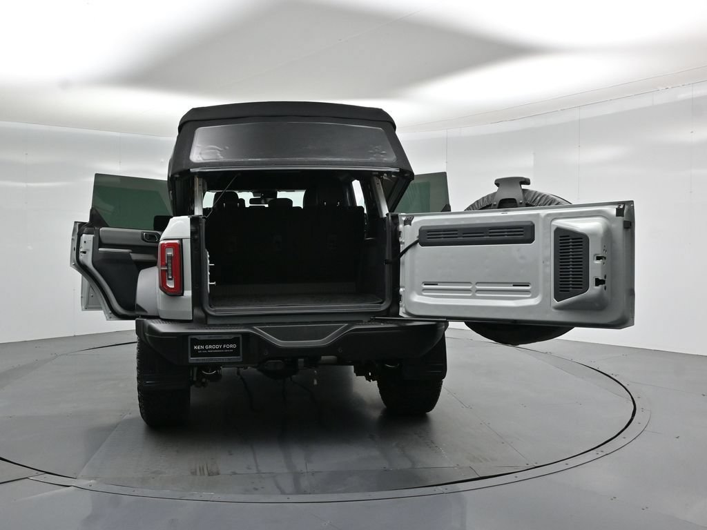 Certified 2023 Ford Bronco Badlands w/ Sasquatch Package AWD/4WD image 33
