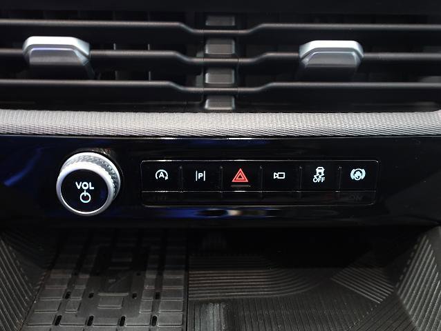 Certified 2025 Ford Explorer ST AWD/4WD image 17