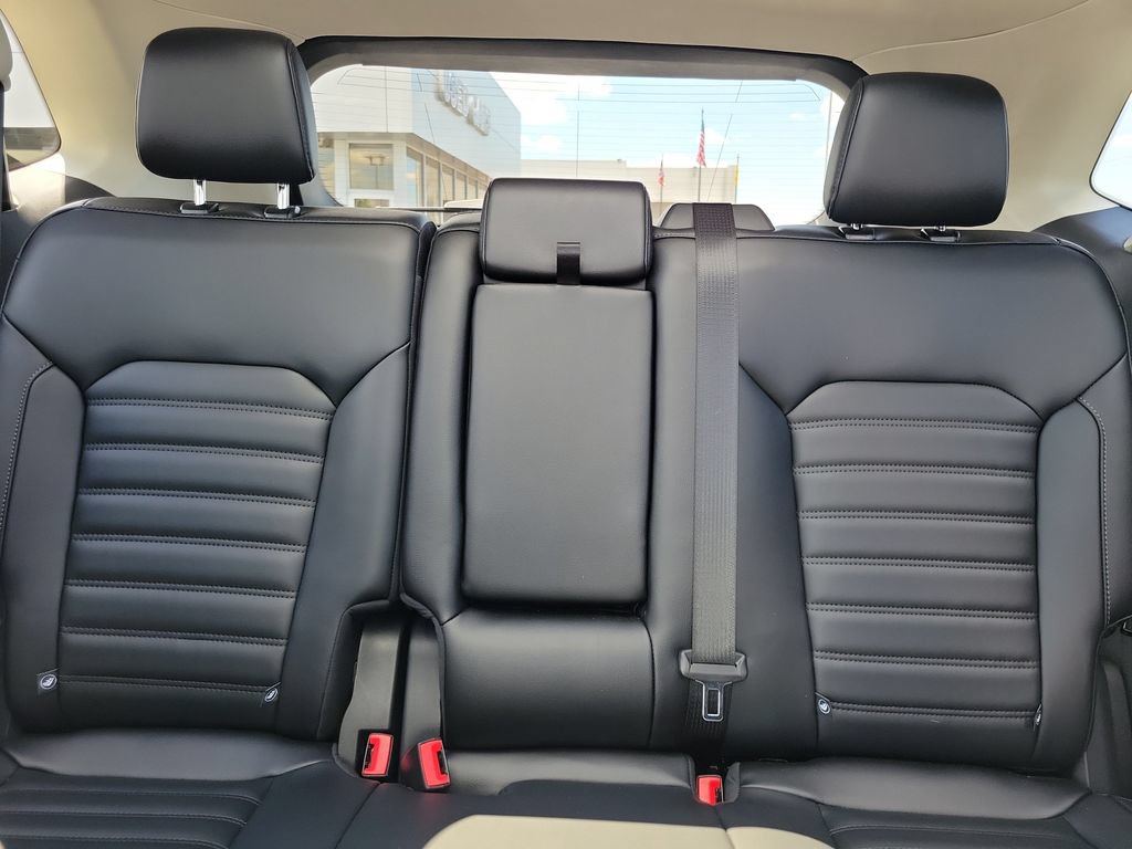Certified 2024 Ford Edge SEL w/ Convenience Package AWD/4WD image 17
