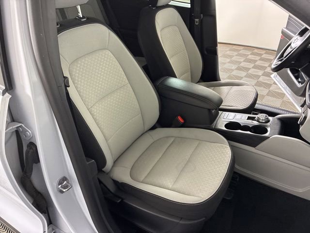 Certified 2025 Ford Escape Active AWD/4WD image 21